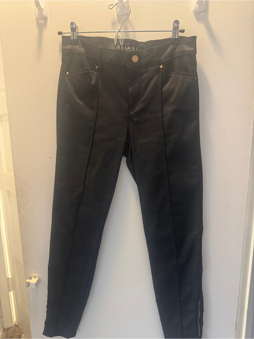 White House Black Market Black Skinny Front-Seam Pants